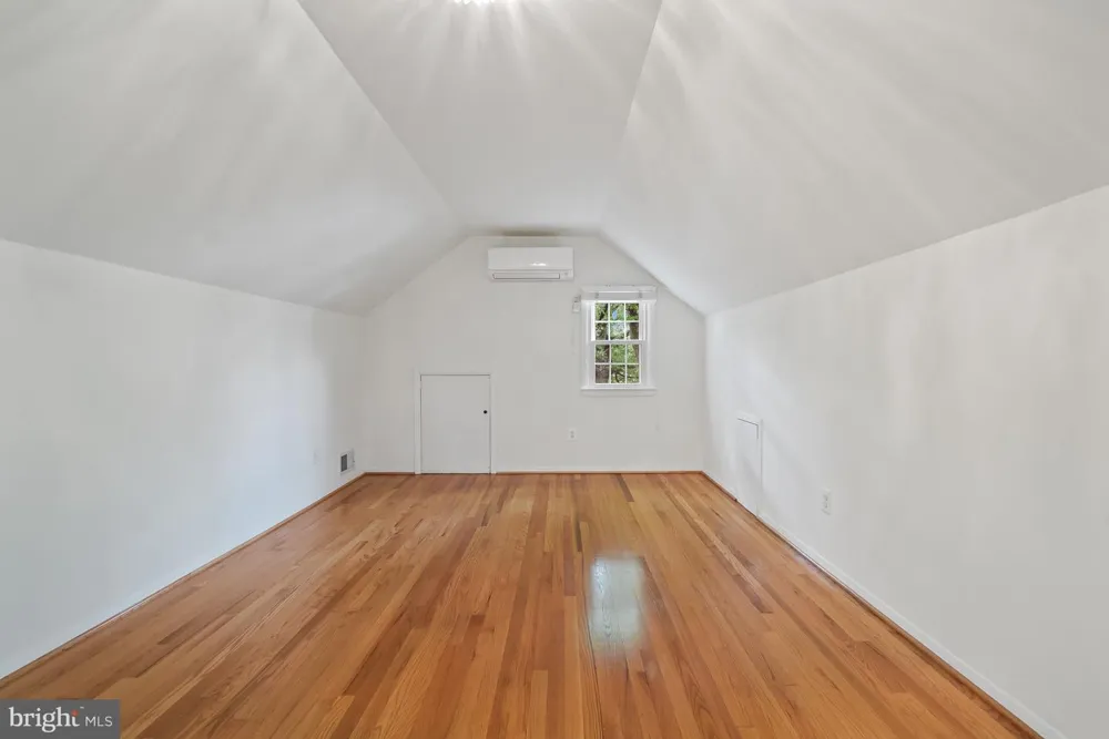 8524 DOTER DRIVE Alexandria, VA 22308