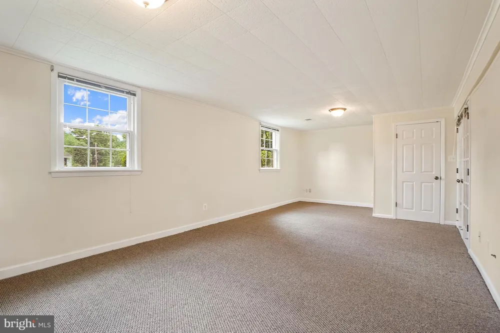 8524 DOTER DRIVE Alexandria, VA 22308