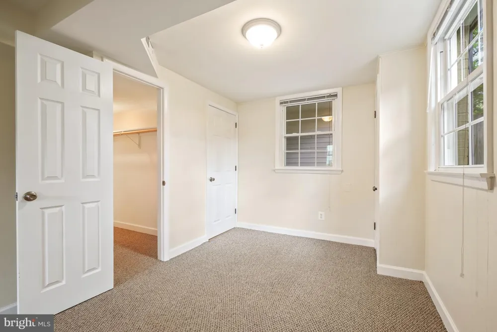 8524 DOTER DRIVE Alexandria, VA 22308