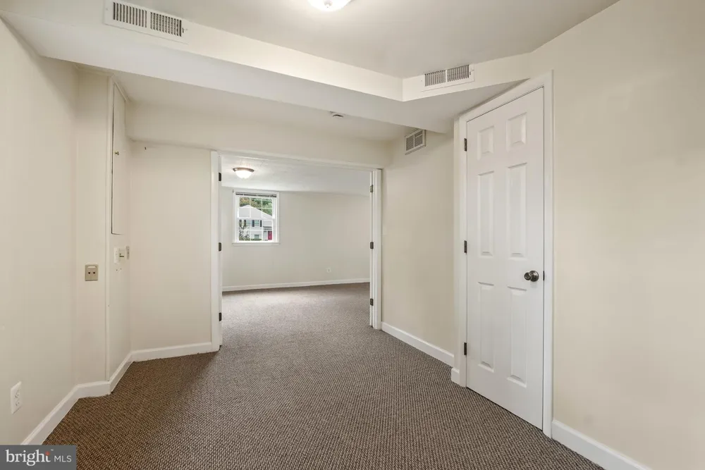 8524 DOTER DRIVE Alexandria, VA 22308