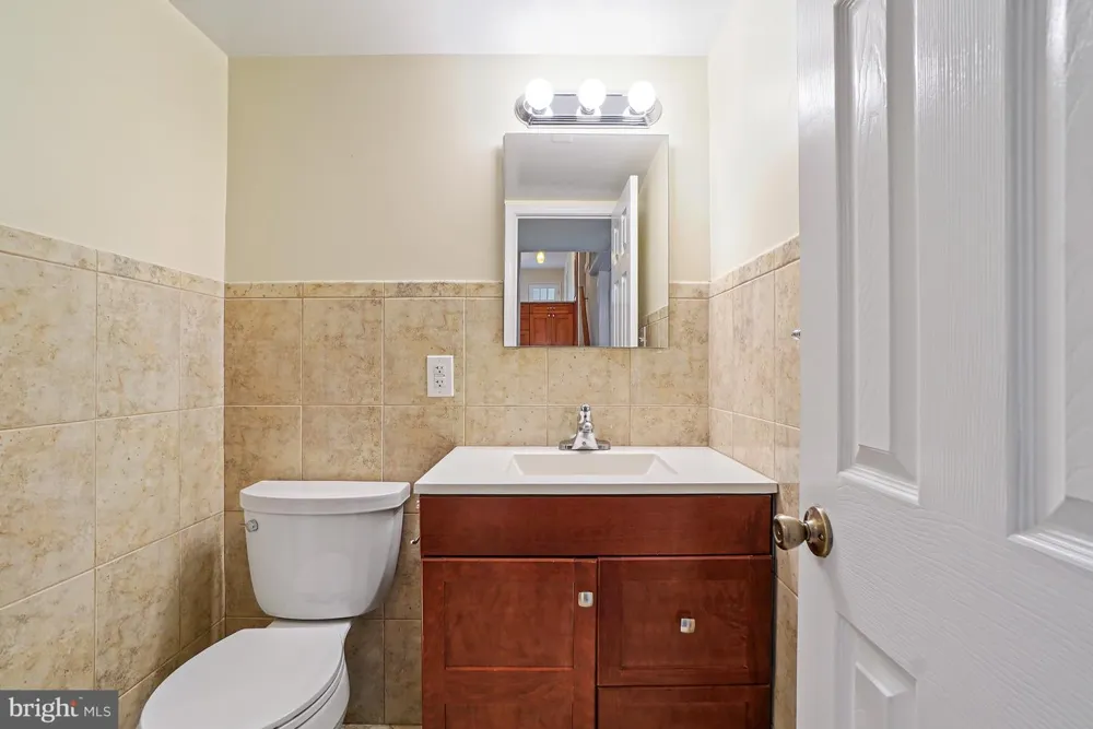 8524 DOTER DRIVE Alexandria, VA 22308