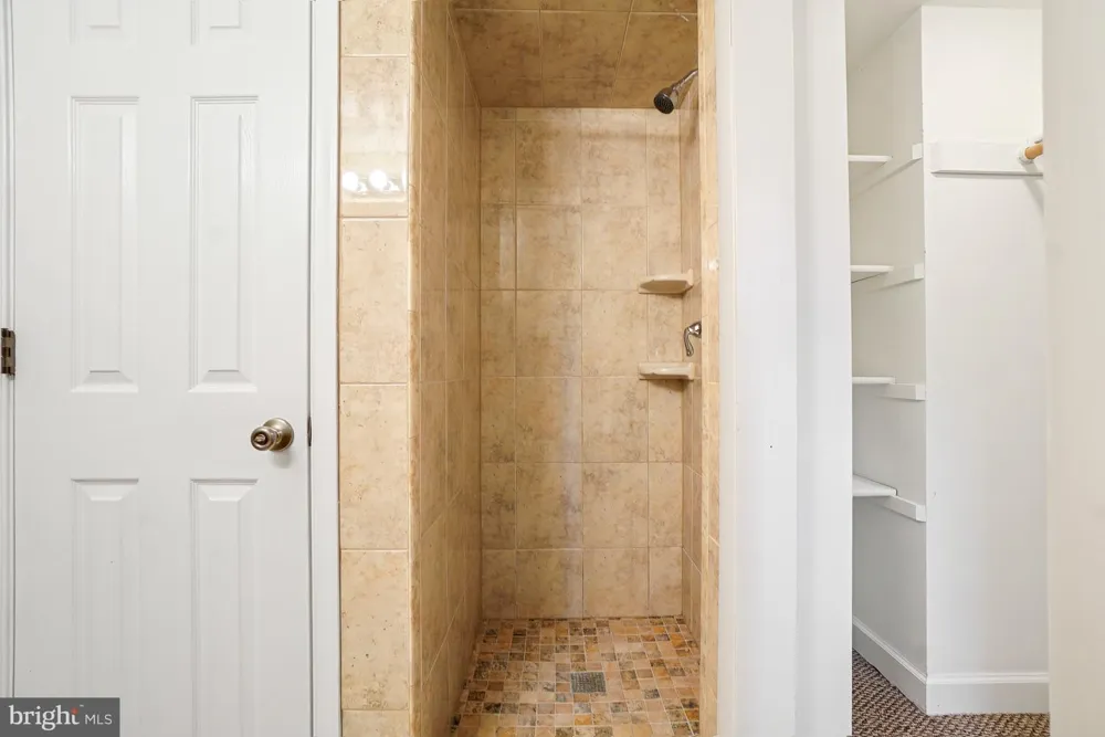 8524 DOTER DRIVE Alexandria, VA 22308
