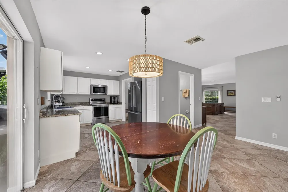5532 SE GRAHAM DRIVE Stuart, FL 34997