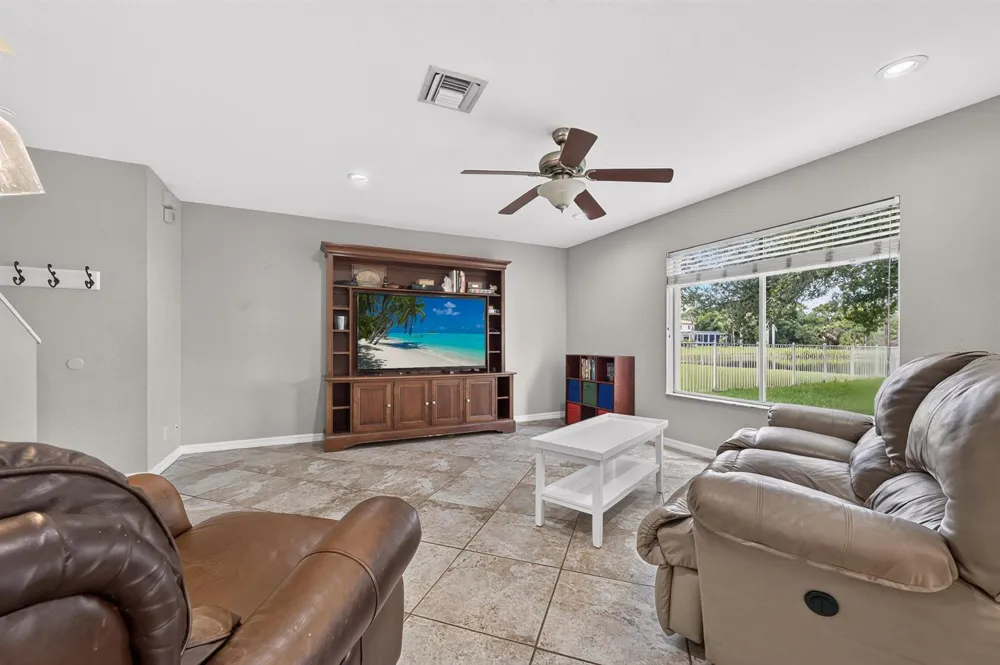 5532 SE GRAHAM DRIVE Stuart, FL 34997