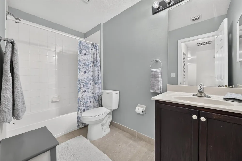 5532 SE GRAHAM DRIVE Stuart, FL 34997