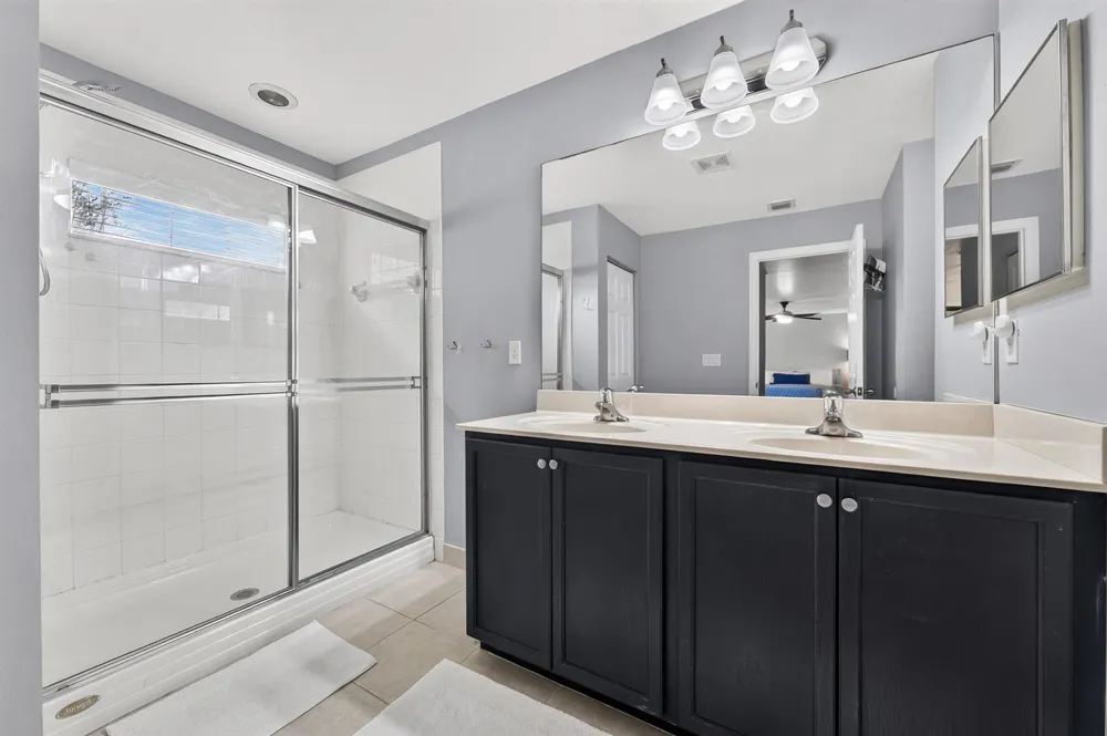 5532 SE GRAHAM DRIVE Stuart, FL 34997