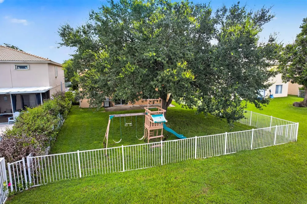 5532 SE GRAHAM DRIVE Stuart, FL 34997