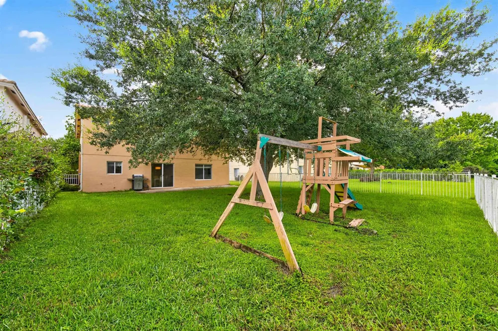 5532 SE GRAHAM DRIVE Stuart, FL 34997