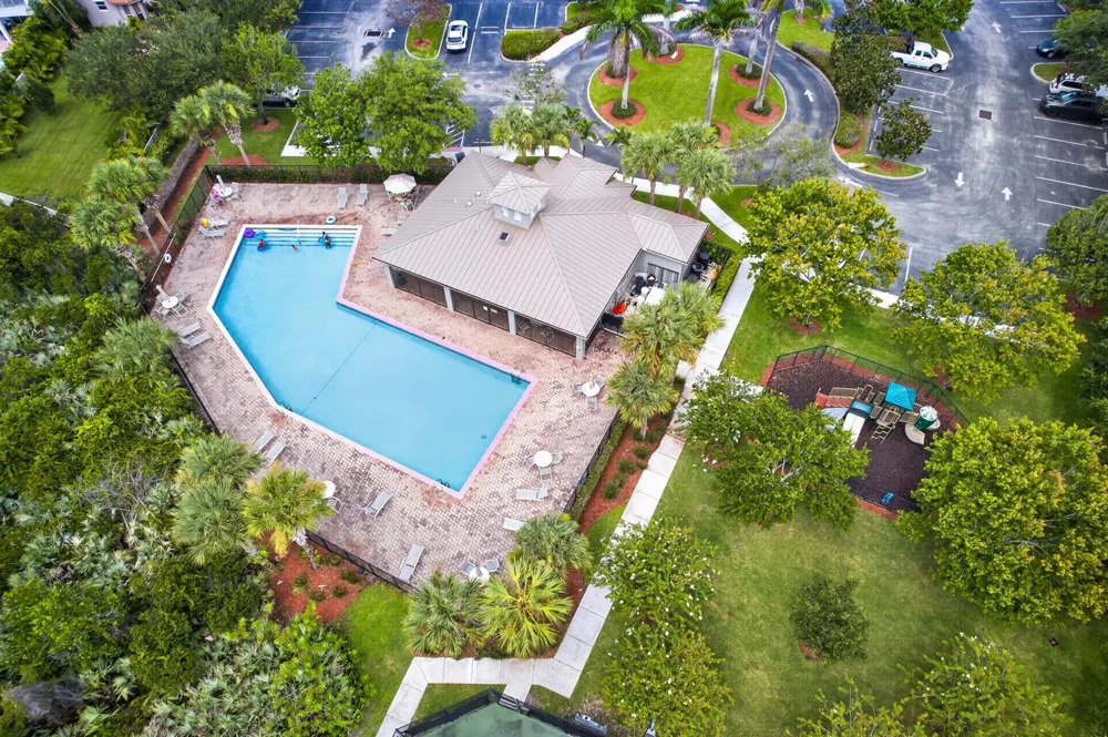 5532 SE GRAHAM DRIVE Stuart, FL 34997