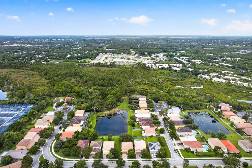 5532 SE GRAHAM DRIVE Stuart, FL 34997