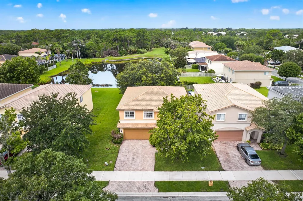 5532 SE GRAHAM DRIVE Stuart, FL 34997