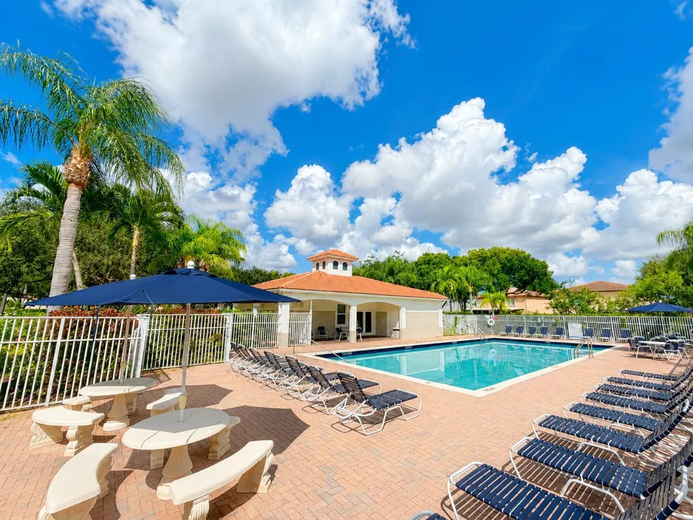 6892 Mill Brook Place Lake Worth, FL 33463