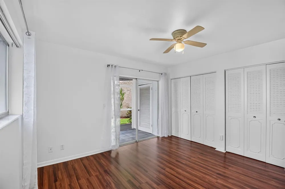 3120 Cynthia Lane #107 Lake Worth, FL 33461