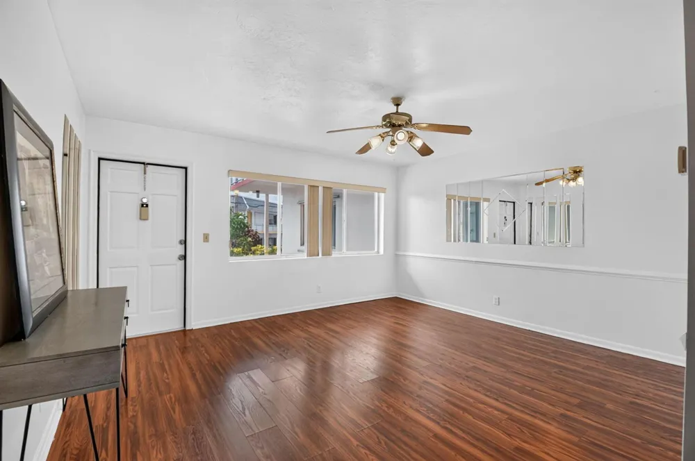 3120 Cynthia Lane #107 Lake Worth, FL 33461
