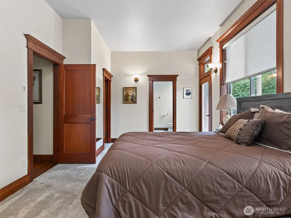 1005 SE 201st Court Camas, WA 98607