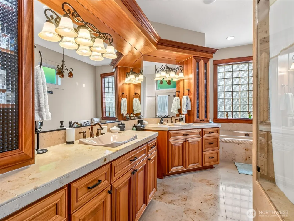 1005 SE 201st Court Camas, WA 98607
