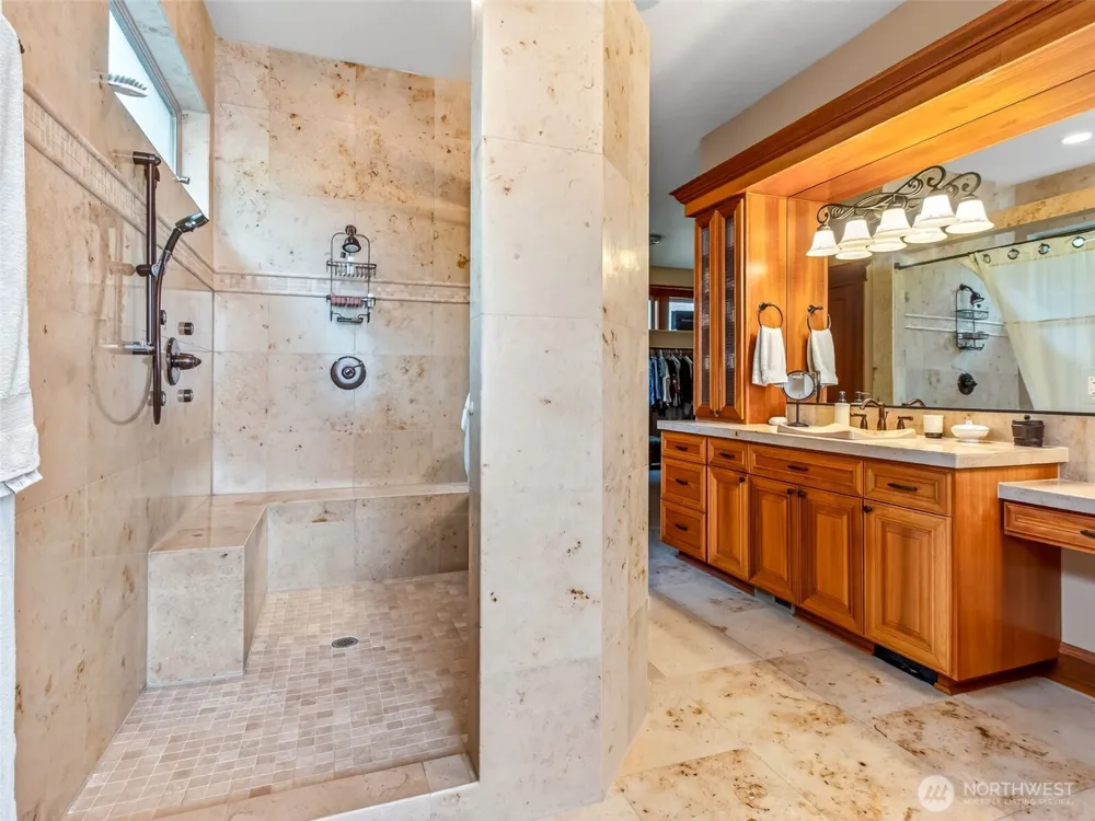 1005 SE 201st Court Camas, WA 98607
