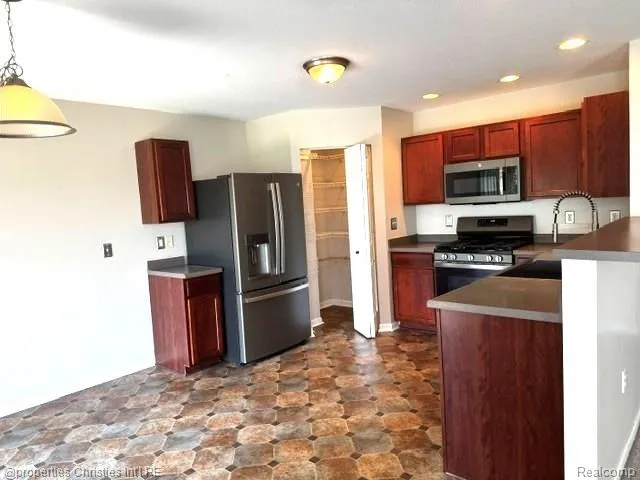 1892 Elkton Drive Frenchtown Township, MI 48162