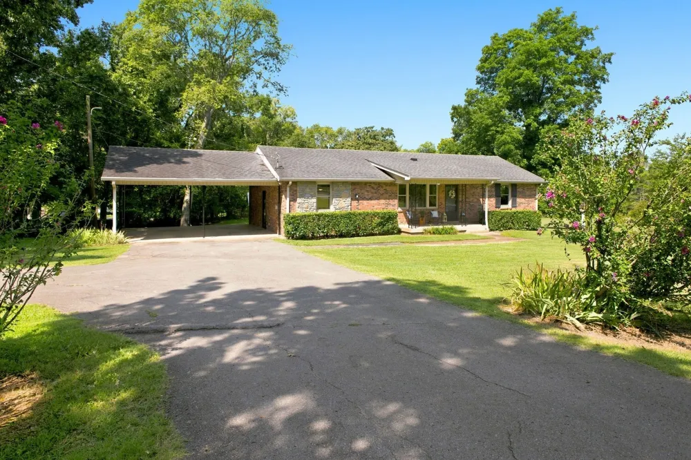 5757 Pettus Rd Antioch, TN 37013