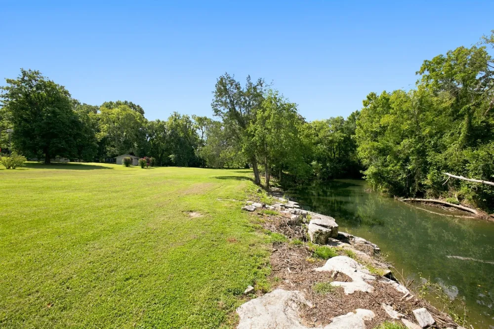 5757 Pettus Rd Antioch, TN 37013