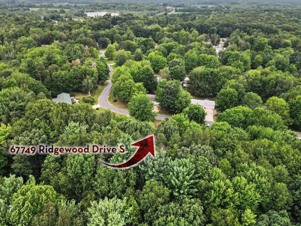 67749 Ridgewood Drive S Geneva Township, MI 49090