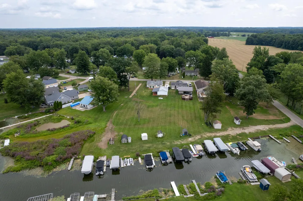 418 W Russell Drive Ovid Township, MI 49036