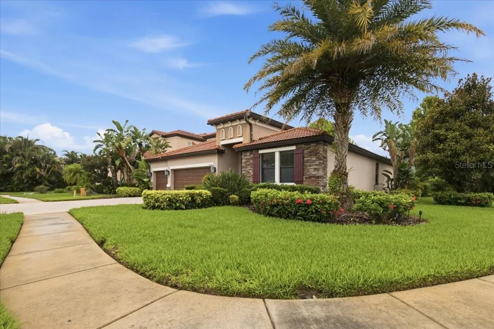 4508 GRAND LAKESIDE DRIVE E Palm Harbor, FL 34684