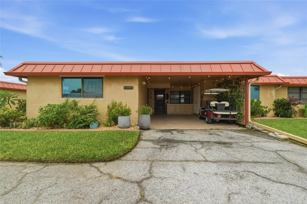 3844 CATALINA DRIVE #3844 Bradenton, FL 34210