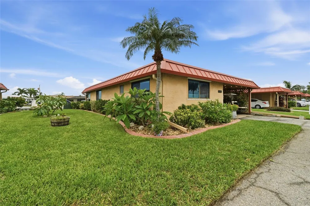 3844 CATALINA DRIVE #3844 Bradenton, FL 34210