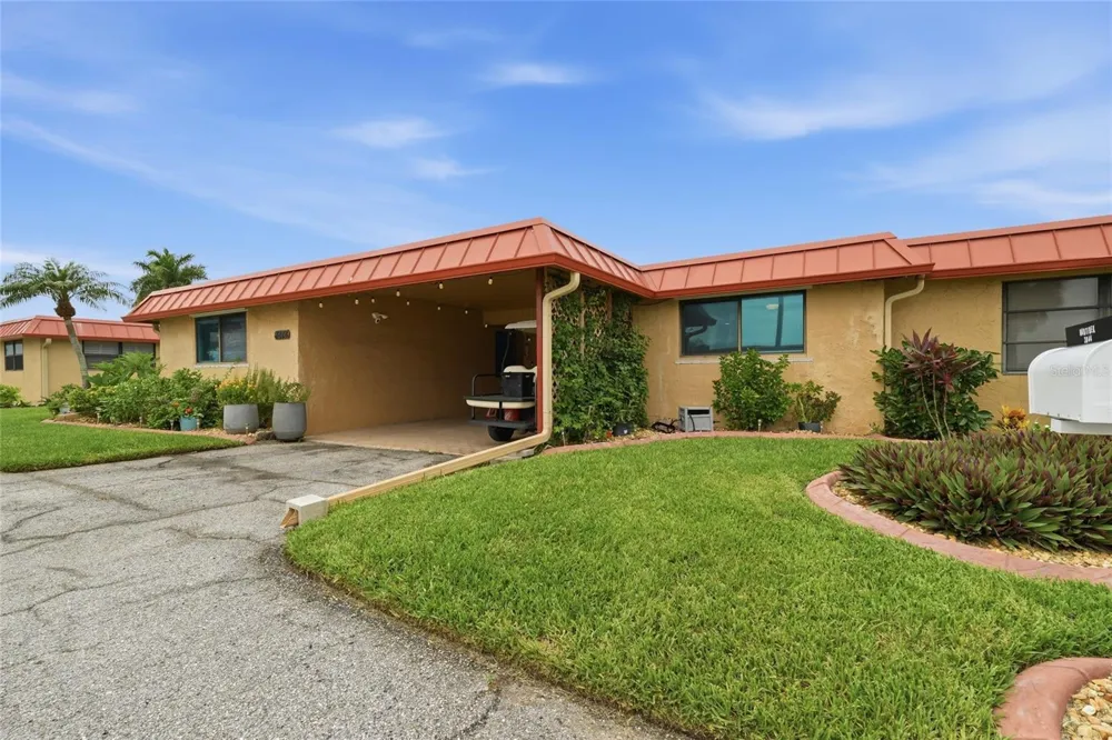 3844 CATALINA DRIVE #3844 Bradenton, FL 34210