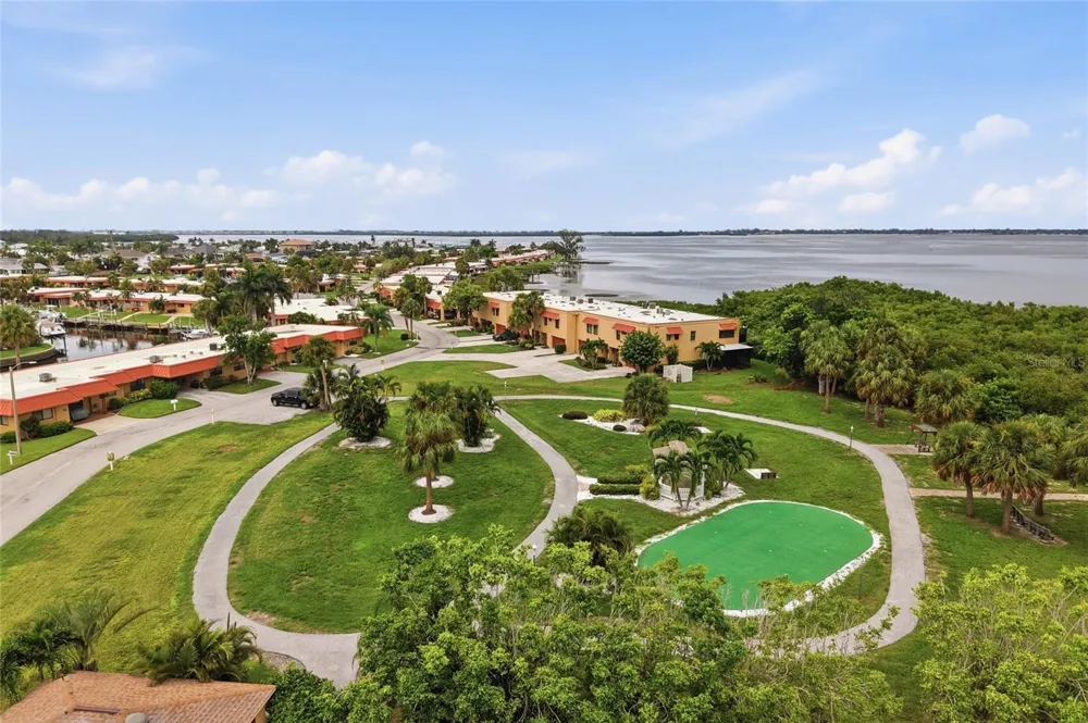3844 CATALINA DRIVE #3844 Bradenton, FL 34210