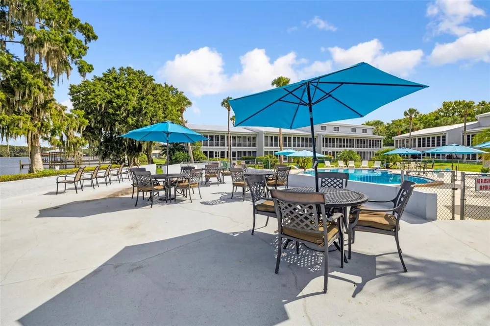 210 RIVER BEND PLACE #B Welaka, FL 32193