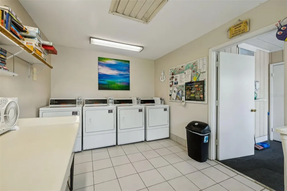 210 RIVER BEND PLACE #B Welaka, FL 32193