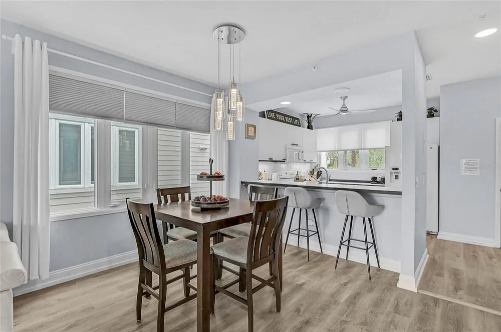 508 FOREST WAY #508 Longboat Key, FL 34228
