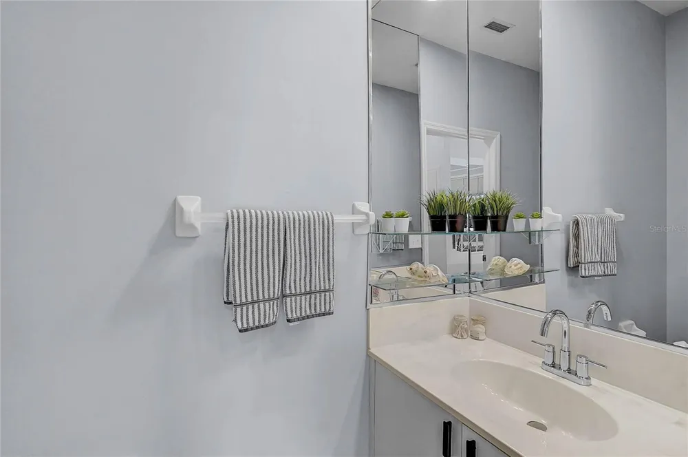 508 FOREST WAY #508 Longboat Key, FL 34228