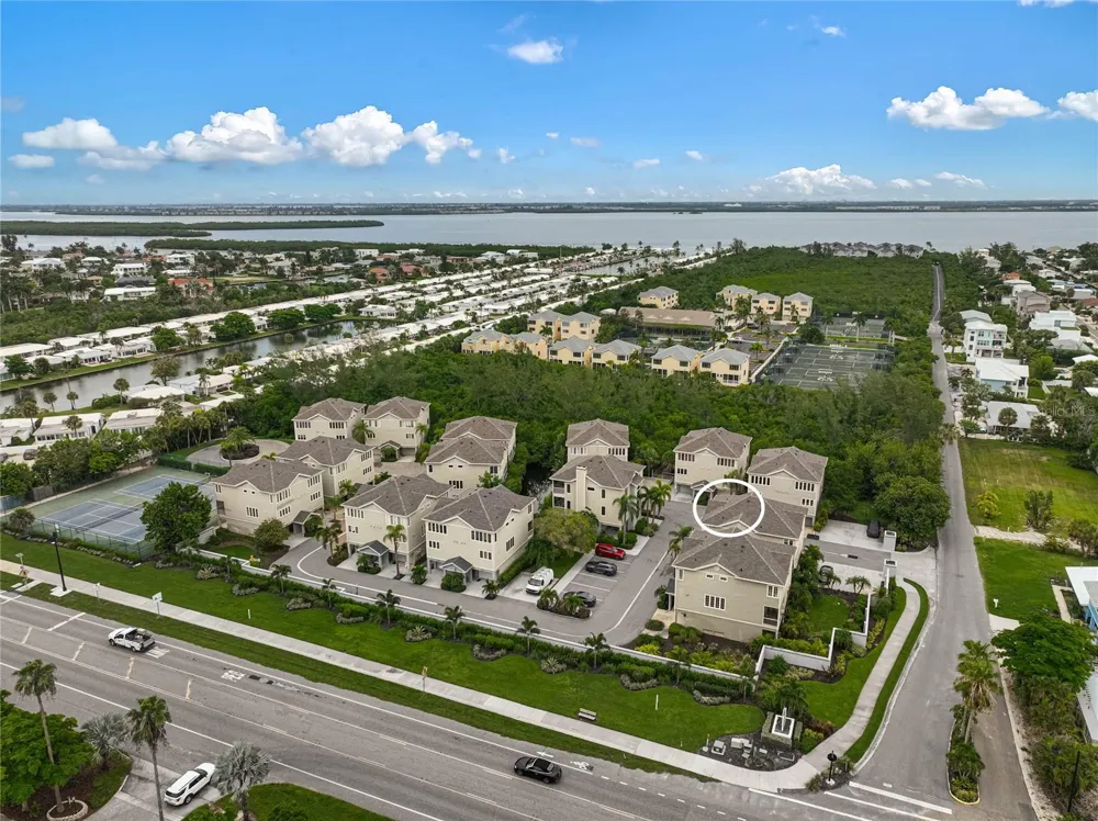 508 FOREST WAY #508 Longboat Key, FL 34228