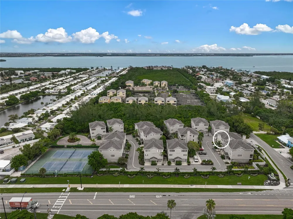 508 FOREST WAY #508 Longboat Key, FL 34228