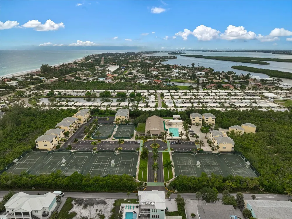 508 FOREST WAY #508 Longboat Key, FL 34228