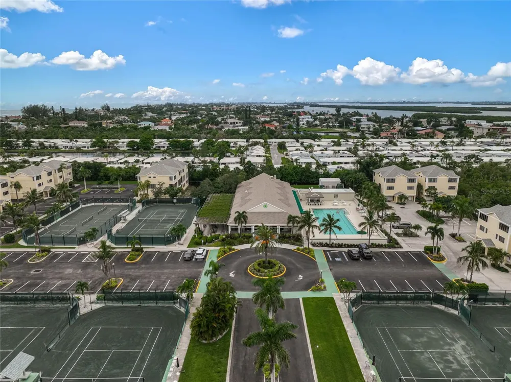 508 FOREST WAY #508 Longboat Key, FL 34228
