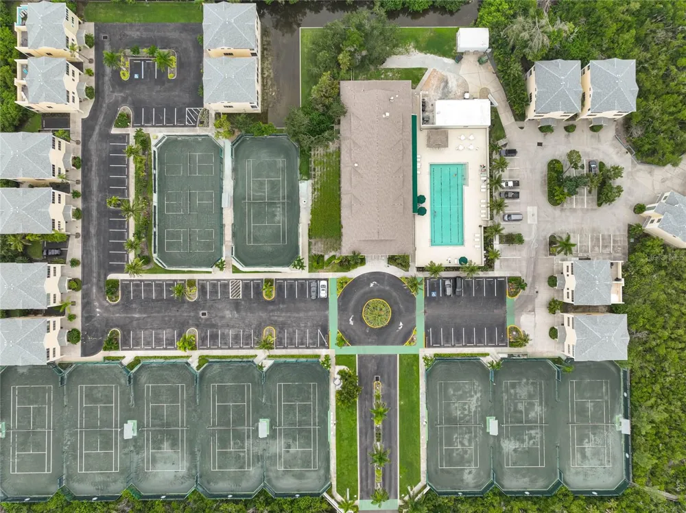 508 FOREST WAY #508 Longboat Key, FL 34228