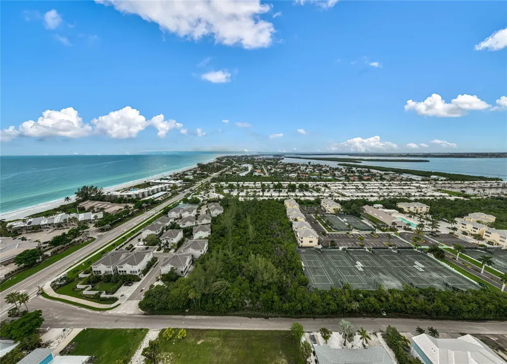 508 FOREST WAY #508 Longboat Key, FL 34228