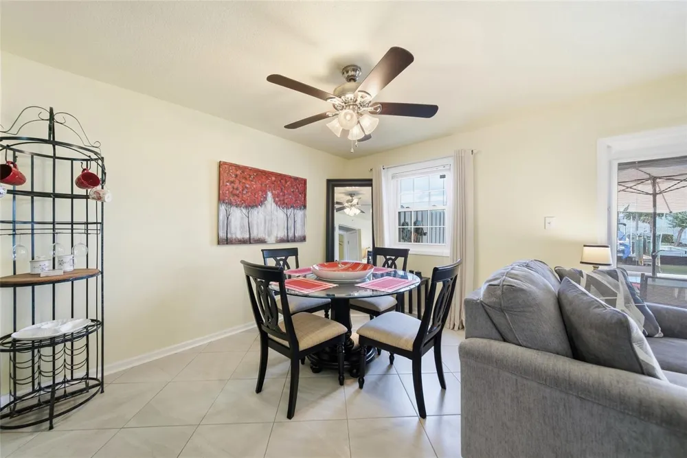 5092 BEACH DRIVE SE #A St Petersburg, FL 33705