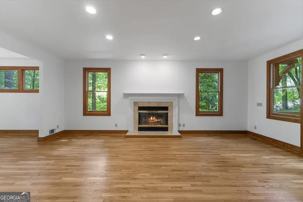 3886 Harts Mill LN Brookhaven, GA 30319