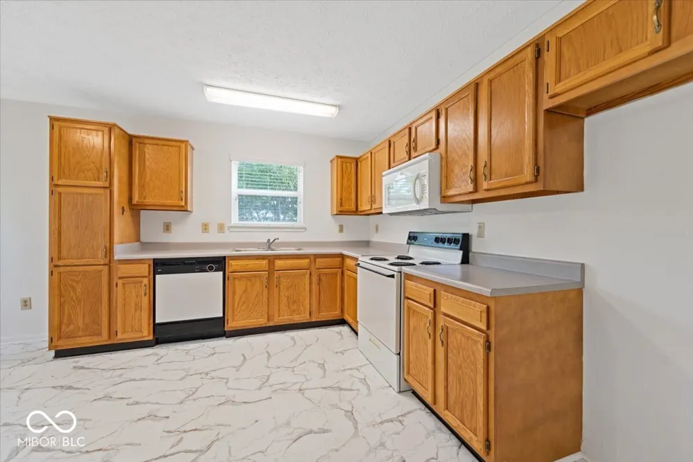 343 S Windstone Court Bloomington, IN 47403