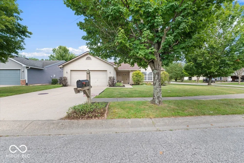 343 S Windstone Court Bloomington, IN 47403