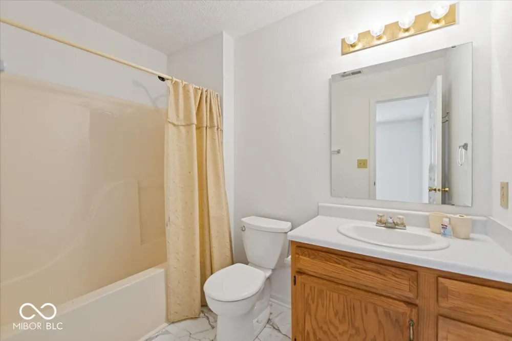 343 S Windstone Court Bloomington, IN 47403
