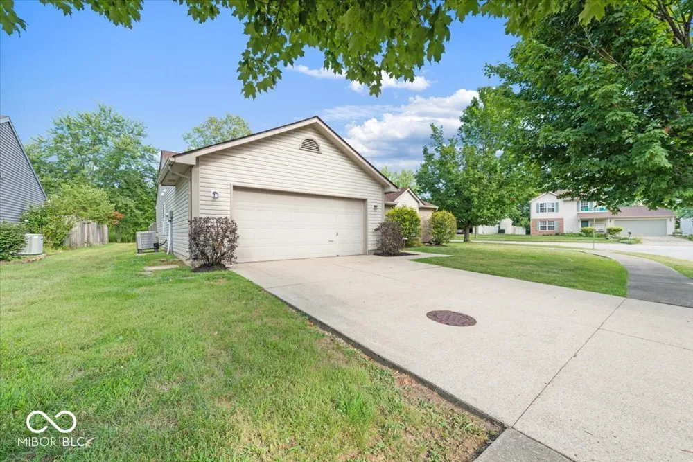 343 S Windstone Court Bloomington, IN 47403