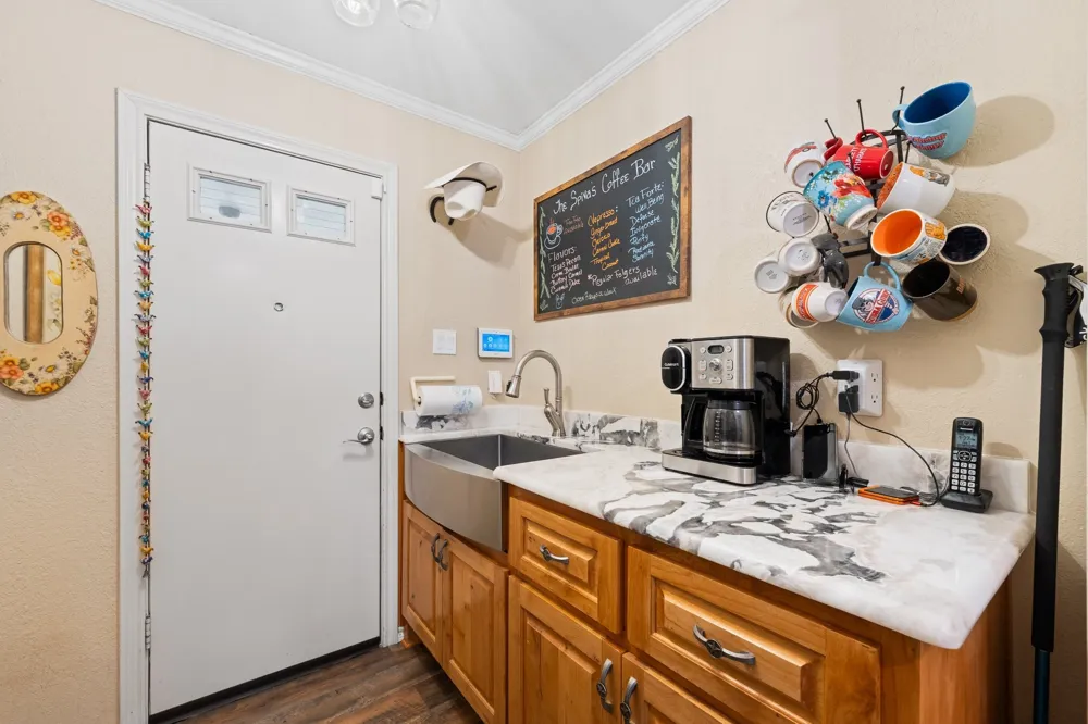 7208 E County Road 405 Alvarado, TX 76009