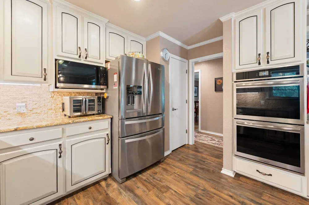 7208 E County Road 405 Alvarado, TX 76009