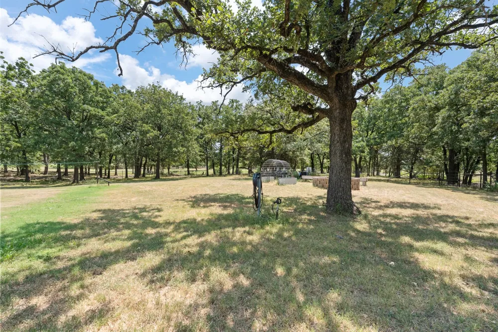 7208 E County Road 405 Alvarado, TX 76009
